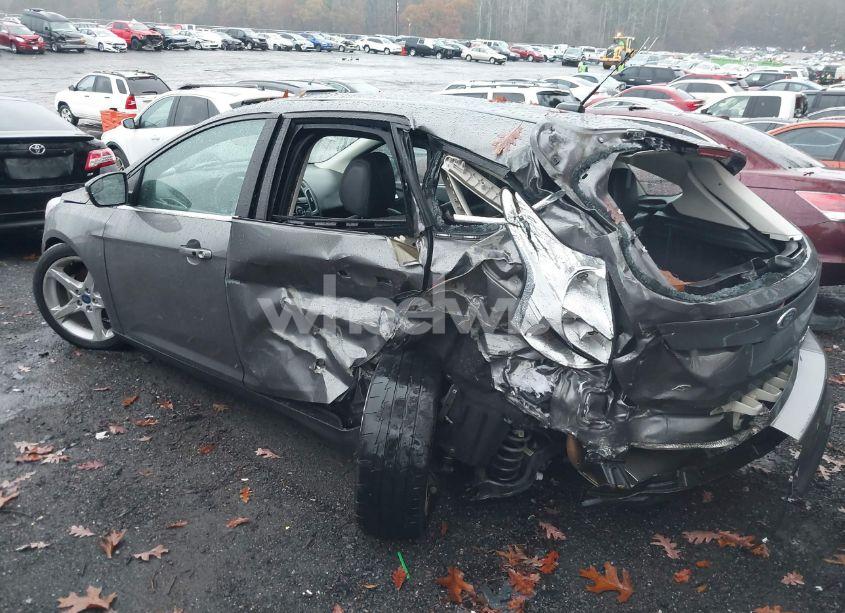 Photo 3 of 2013 Ford Focus TITANIUM (VIN 1FADP3N25DL132027)