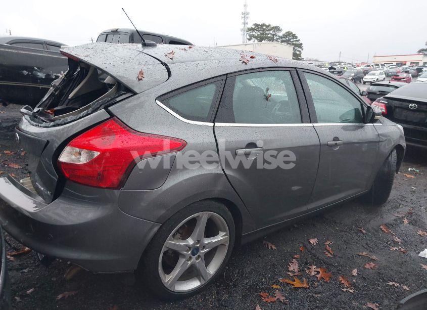 Photo 4 of 2013 Ford Focus TITANIUM (VIN 1FADP3N25DL132027)