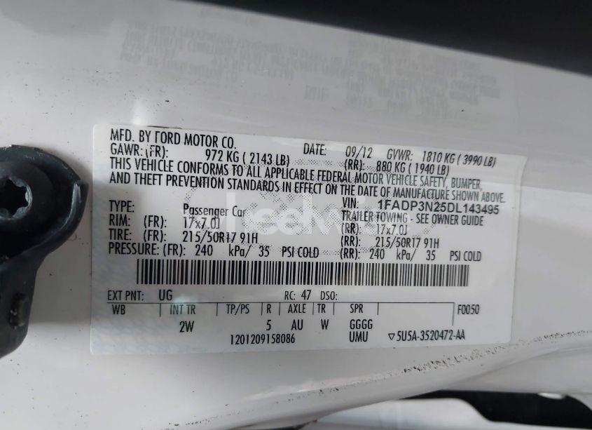 Photo 9 of 2013 Ford Focus TITANIUM (VIN 1FADP3N25DL143495)