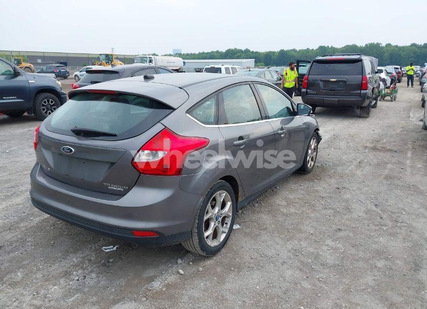 Photo 4 of 2013 Ford Focus TITANIUM (VIN 1FADP3N25DL219006)