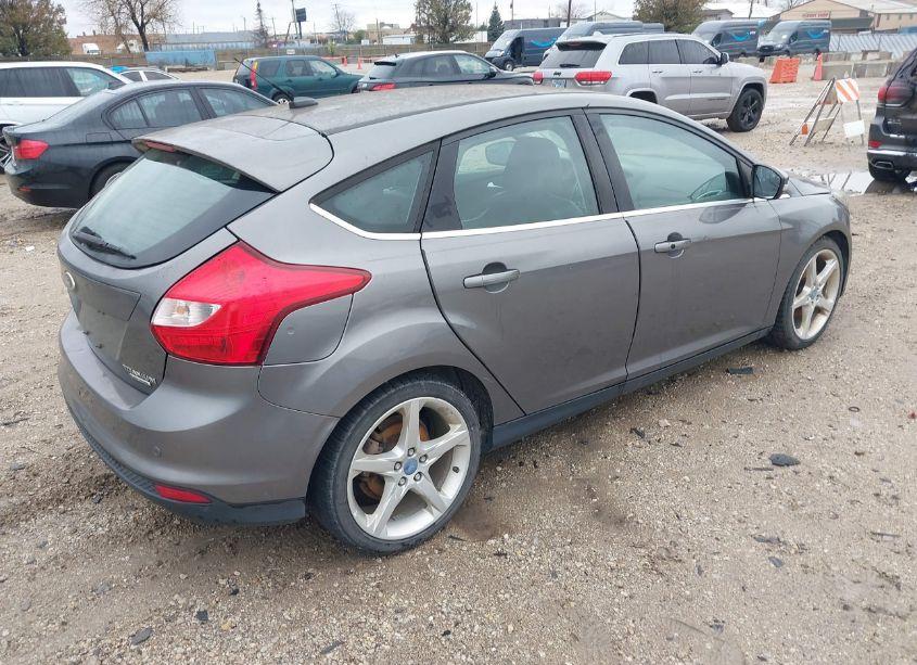 Photo 4 of 2013 Ford Focus TITANIUM (VIN 1FADP3N25DL270084)