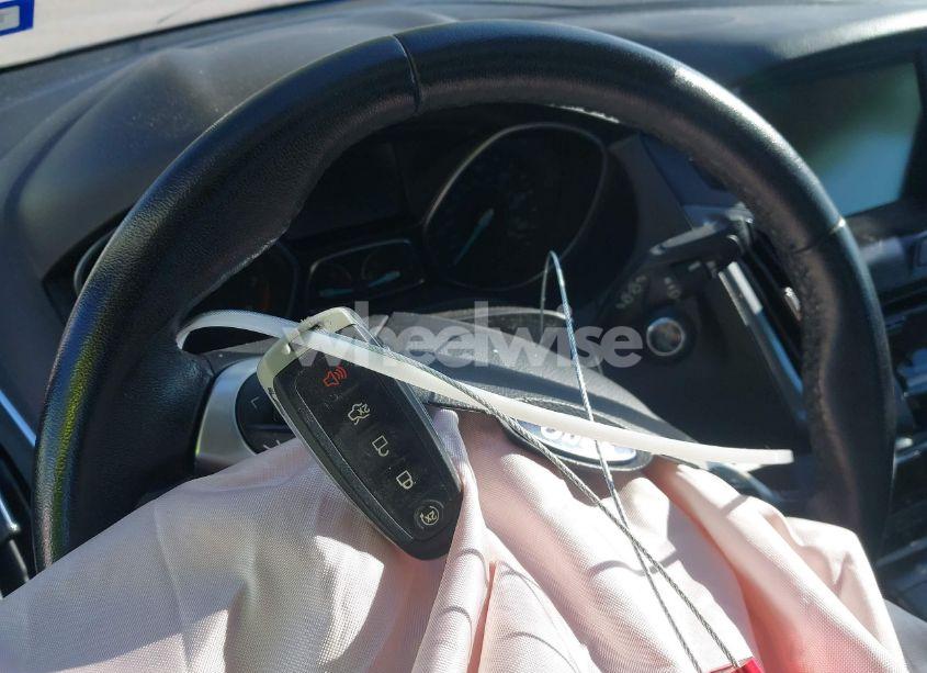 Photo 11 of 2013 Ford Focus TITANIUM (VIN 1FADP3N25DL352557)