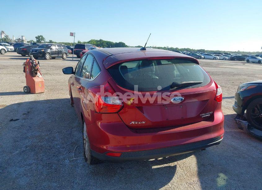 Photo 3 of 2013 Ford Focus TITANIUM (VIN 1FADP3N25DL352557)