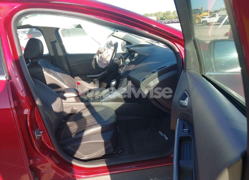 Photo 5 of 2013 Ford Focus TITANIUM (VIN 1FADP3N25DL352557)