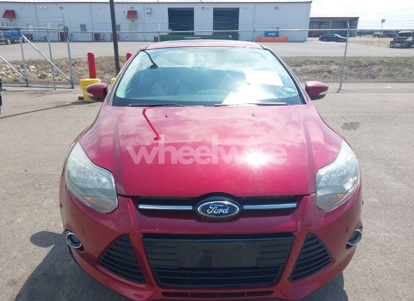 Photo 12 of 2014 Ford Focus TITANIUM (VIN 1FADP3N25EL155289)