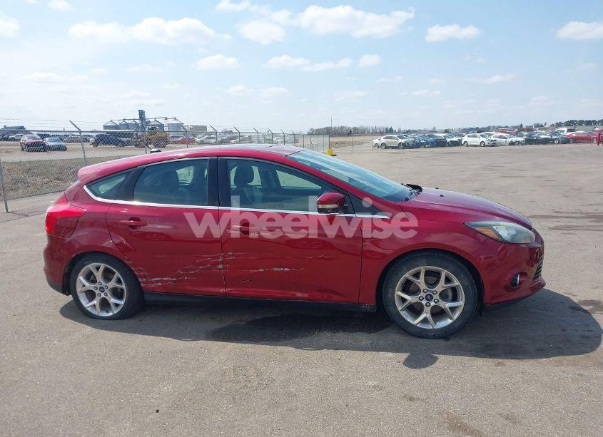 Photo 13 of 2014 Ford Focus TITANIUM (VIN 1FADP3N25EL155289)