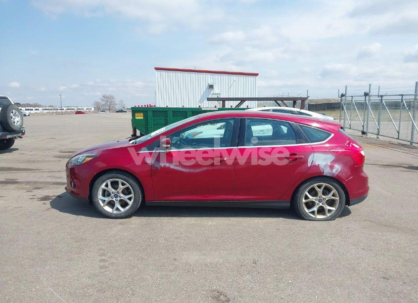 Photo 14 of 2014 Ford Focus TITANIUM (VIN 1FADP3N25EL155289)