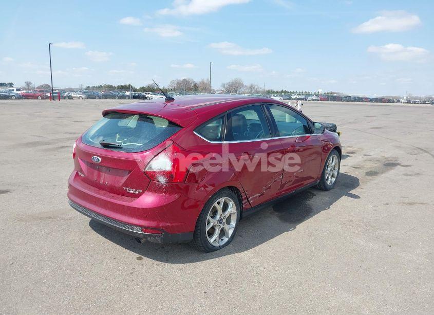 Photo 4 of 2014 Ford Focus TITANIUM (VIN 1FADP3N25EL155289)