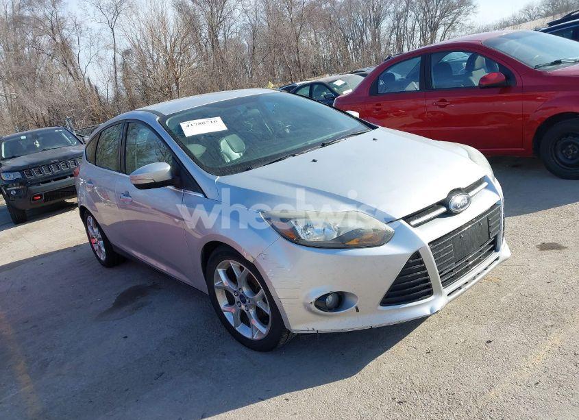 2014 Ford Focus TITANIUM (VIN 1FADP3N25EL197395) main photo