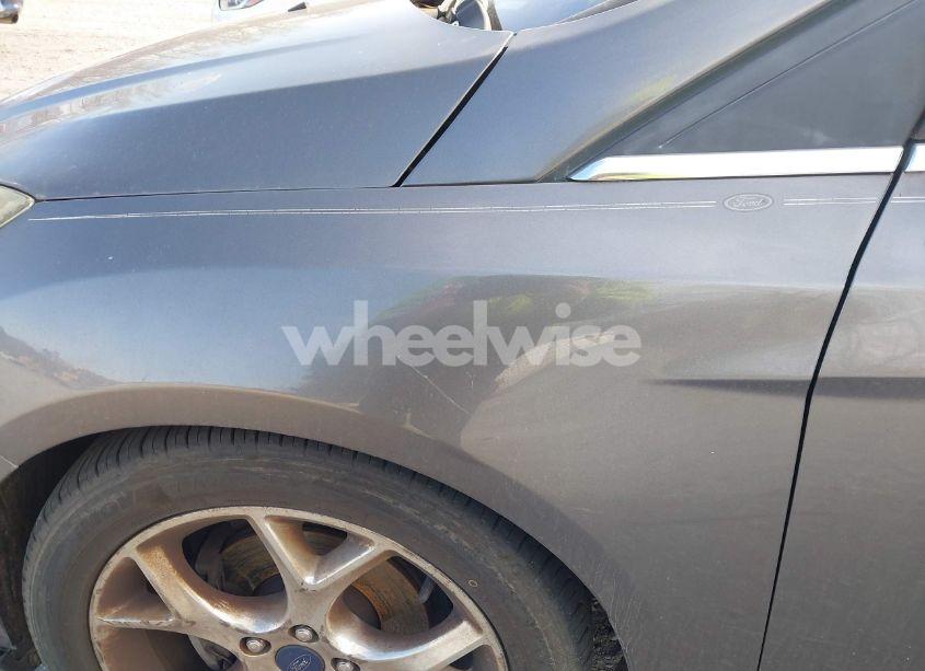 Photo 16 of 2014 Ford Focus TITANIUM (VIN 1FADP3N25EL396897)