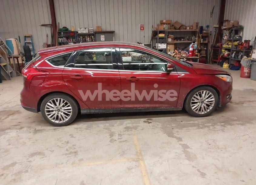 Photo 13 of 2015 Ford Focus TITANIUM (VIN 1FADP3N25FL338158)