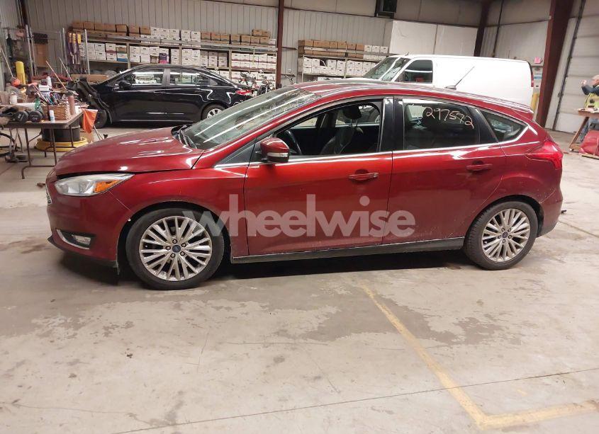 Photo 14 of 2015 Ford Focus TITANIUM (VIN 1FADP3N25FL338158)