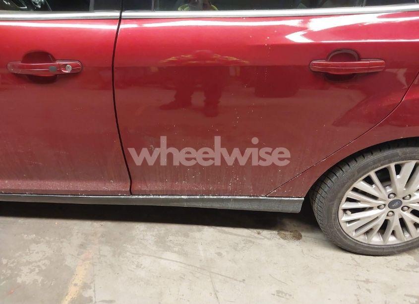 Photo 6 of 2015 Ford Focus TITANIUM (VIN 1FADP3N25FL338158)