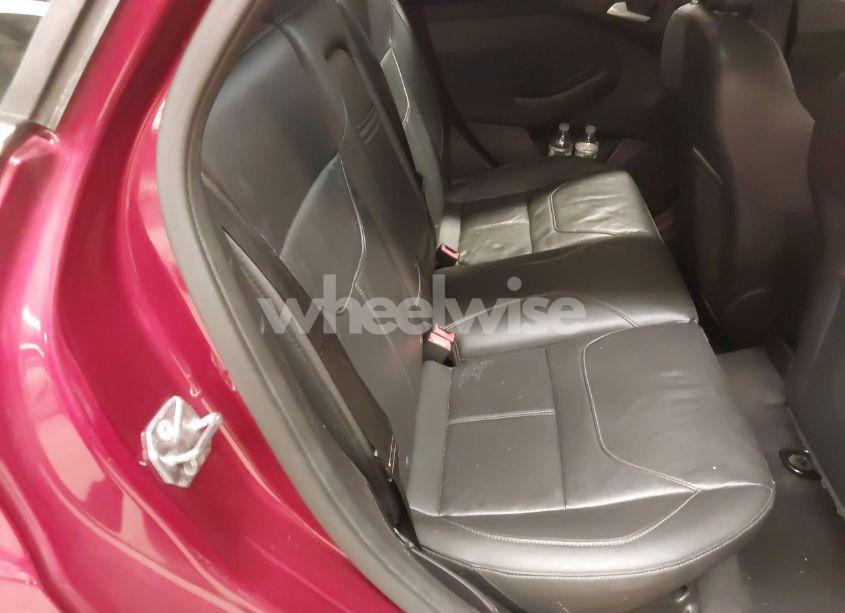 Photo 8 of 2015 Ford Focus TITANIUM (VIN 1FADP3N25FL338158)