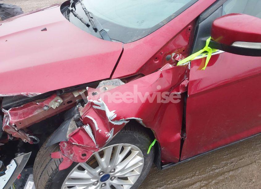 Photo 17 of 2016 Ford Focus TITANIUM (VIN 1FADP3N25GL205983)