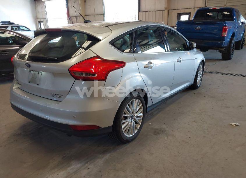 Photo 4 of 2016 Ford Focus TITANIUM (VIN 1FADP3N25GL232648)