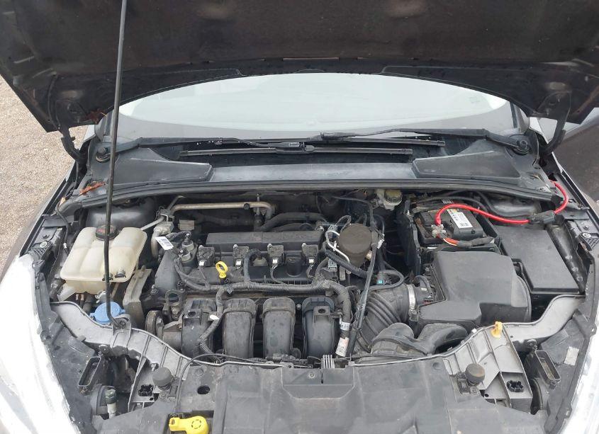 Photo 10 of 2016 Ford Focus TITANIUM (VIN 1FADP3N25GL302634)