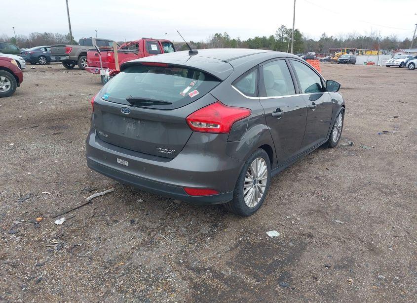 Photo 4 of 2016 Ford Focus TITANIUM (VIN 1FADP3N25GL302634)
