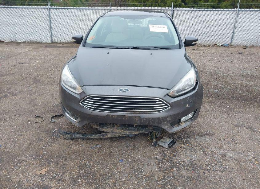 Photo 6 of 2016 Ford Focus TITANIUM (VIN 1FADP3N25GL302634)