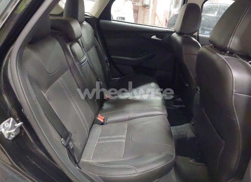 Photo 8 of 2013 Ford Focus TITANIUM (VIN 1FADP3N26DL151783)