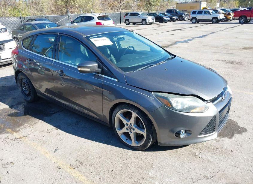 2013 Ford Focus TITANIUM (VIN 1FADP3N26DL176926) main photo