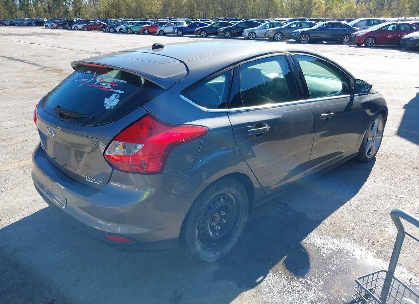 Photo 4 of 2013 Ford Focus TITANIUM (VIN 1FADP3N26DL176926)