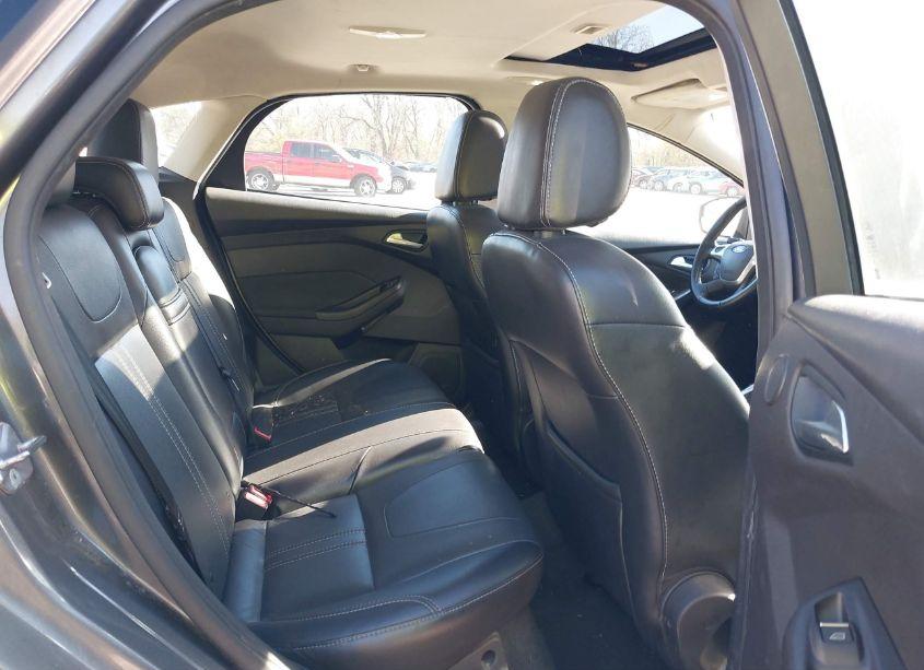 Photo 8 of 2013 Ford Focus TITANIUM (VIN 1FADP3N26DL176926)