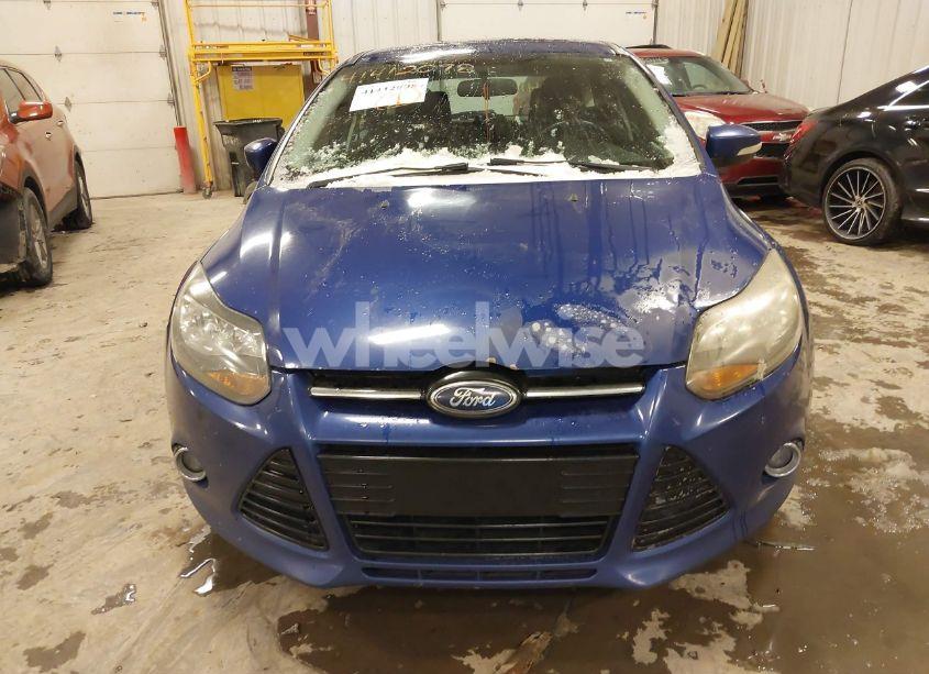 Photo 6 of 2014 Ford Focus TITANIUM (VIN 1FADP3N26EL342167)