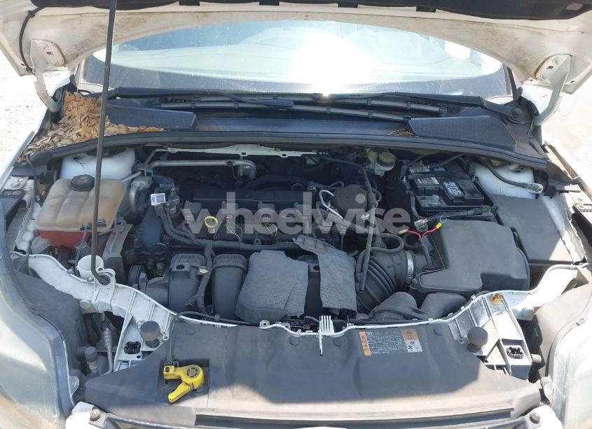 Photo 10 of 2014 Ford Focus TITANIUM (VIN 1FADP3N26EL422410)