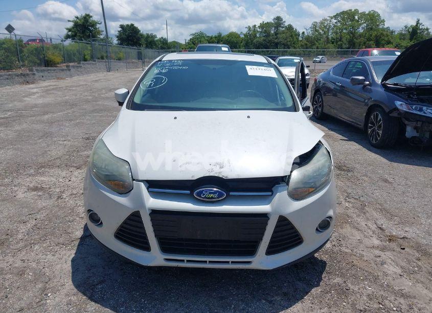 Photo 12 of 2014 Ford Focus TITANIUM (VIN 1FADP3N26EL422410)