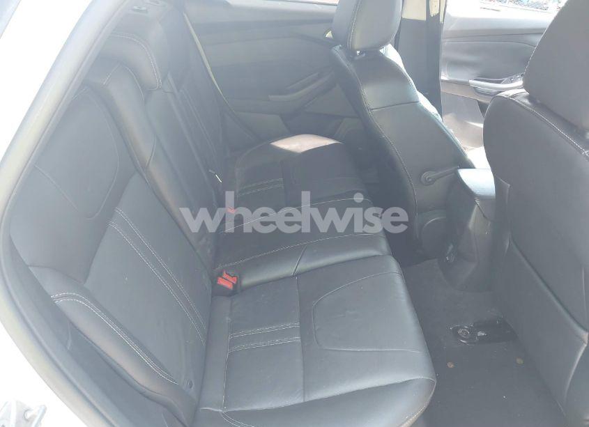 Photo 8 of 2014 Ford Focus TITANIUM (VIN 1FADP3N26EL422410)