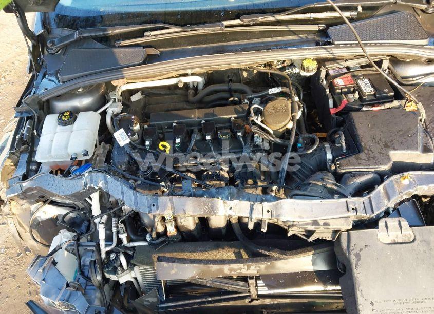 Photo 10 of 2015 Ford Focus TITANIUM (VIN 1FADP3N26FL215985)