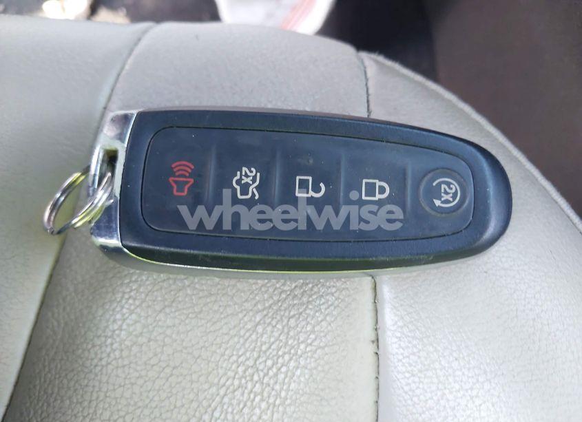 Photo 11 of 2015 Ford Focus TITANIUM (VIN 1FADP3N26FL313561)