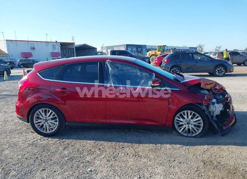 Photo 14 of 2015 Ford Focus TITANIUM (VIN 1FADP3N26FL313561)