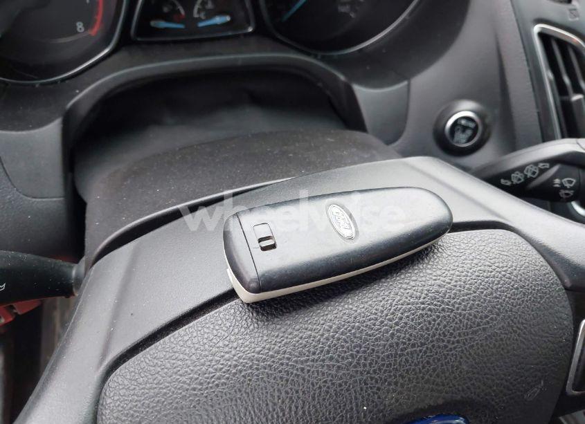 Photo 11 of 2015 Ford Focus TITANIUM (VIN 1FADP3N26FL323538)