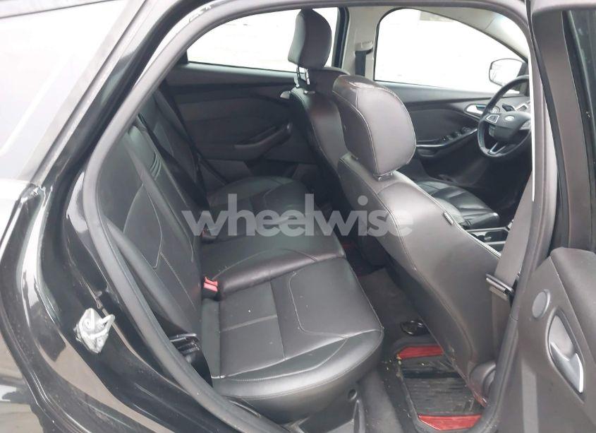 Photo 8 of 2015 Ford Focus TITANIUM (VIN 1FADP3N26FL323538)