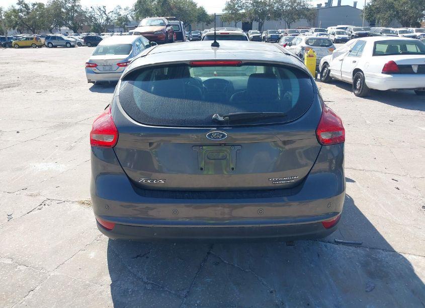 Photo 17 of 2015 Ford Focus TITANIUM (VIN 1FADP3N26FL354403)