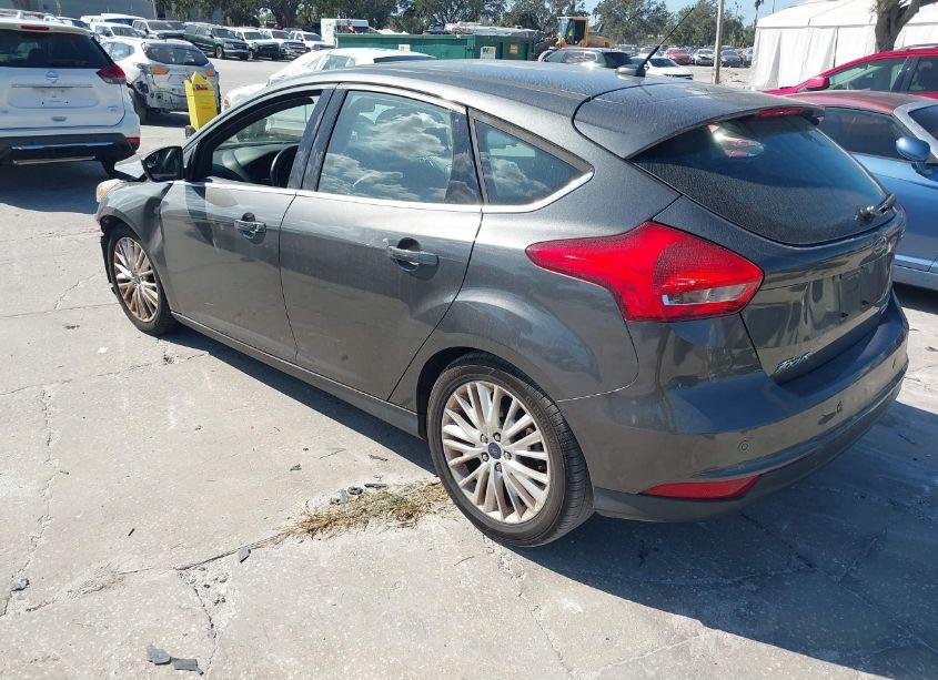 Photo 3 of 2015 Ford Focus TITANIUM (VIN 1FADP3N26FL354403)