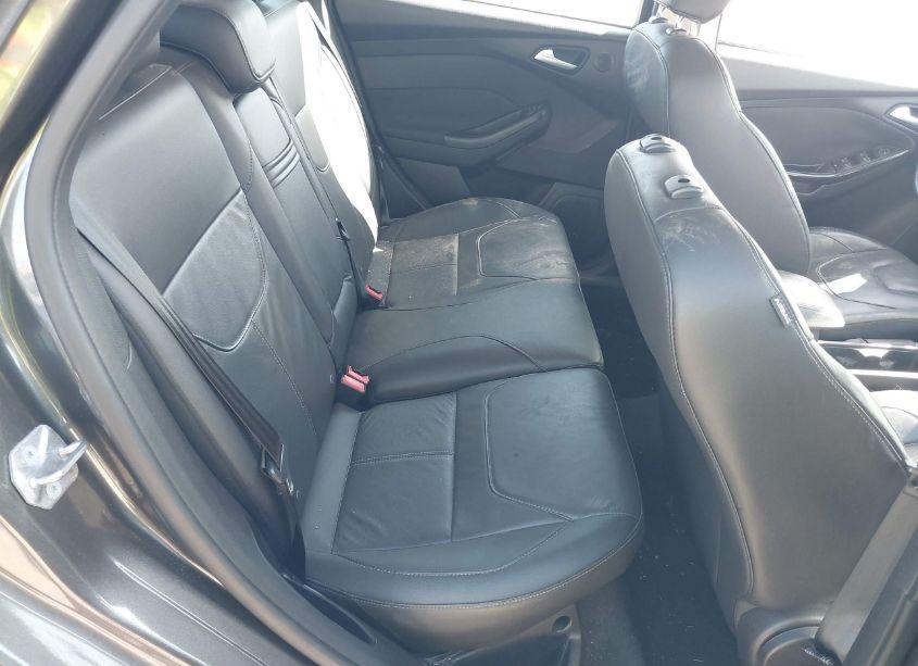 Photo 8 of 2015 Ford Focus TITANIUM (VIN 1FADP3N26FL354403)