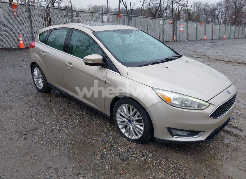 2017 Ford Focus TITANIUM (VIN 1FADP3N26HL207100) main photo