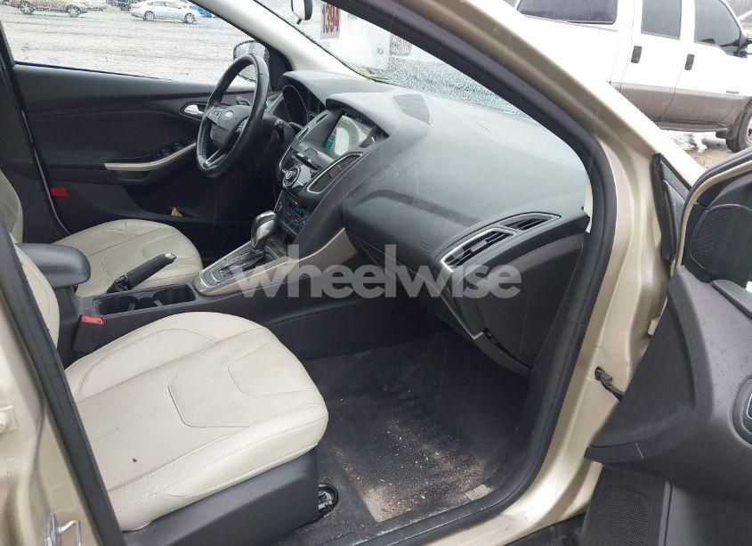 Photo 5 of 2017 Ford Focus TITANIUM (VIN 1FADP3N26HL207100)