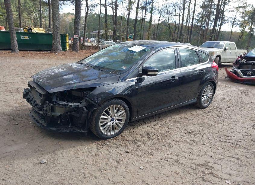 Photo 2 of 2017 Ford Focus TITANIUM (VIN 1FADP3N26HL287207)