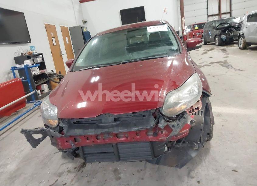 Photo 12 of 2013 Ford Focus TITANIUM (VIN 1FADP3N27DL114256)