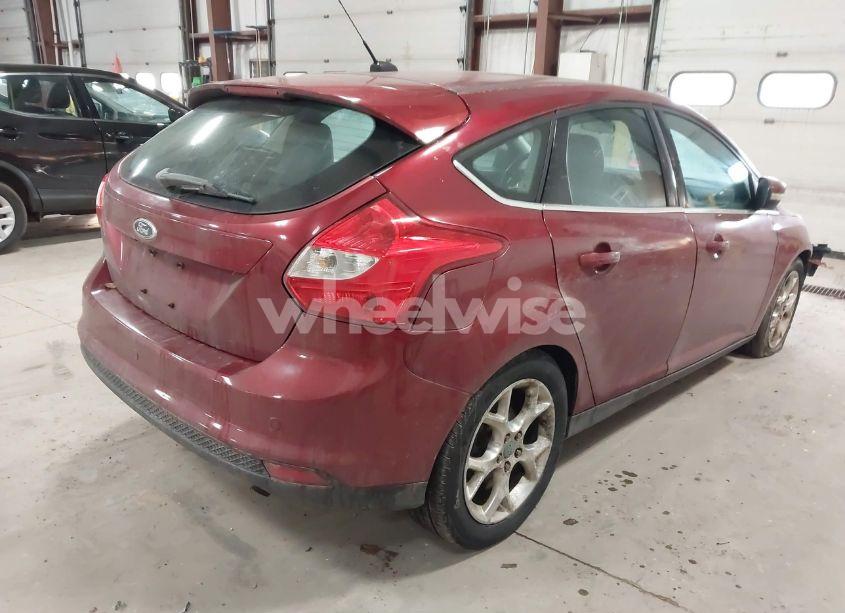 Photo 4 of 2013 Ford Focus TITANIUM (VIN 1FADP3N27DL114256)