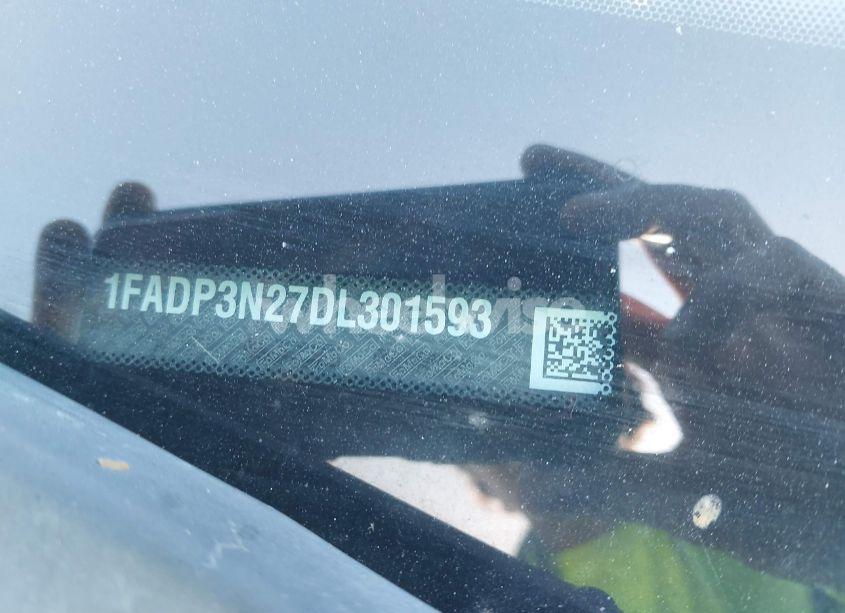 Photo 9 of 2013 Ford Focus TITANIUM (VIN 1FADP3N27DL301593)