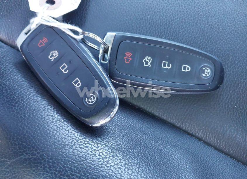 Photo 11 of 2014 Ford Focus TITANIUM (VIN 1FADP3N27EL457571)