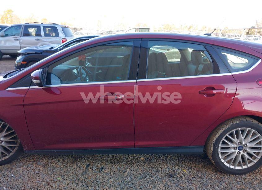 Photo 14 of 2014 Ford Focus TITANIUM (VIN 1FADP3N27EL457571)