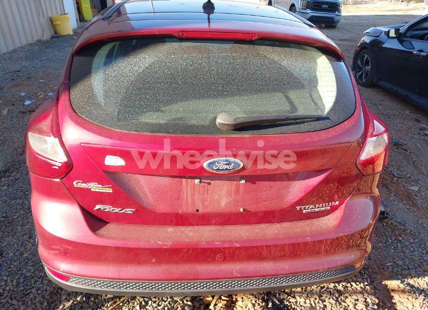 Photo 16 of 2014 Ford Focus TITANIUM (VIN 1FADP3N27EL457571)