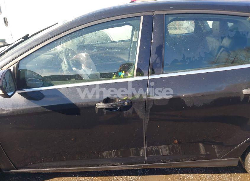 Photo 15 of 2014 Ford Focus TITANIUM (VIN 1FADP3N27EL458462)