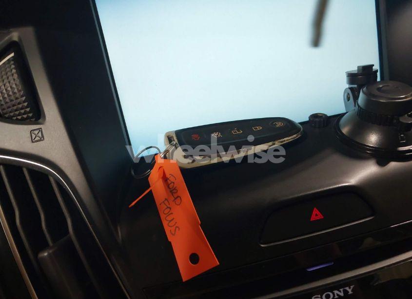 Photo 11 of 2015 Ford Focus TITANIUM (VIN 1FADP3N27FL328473)